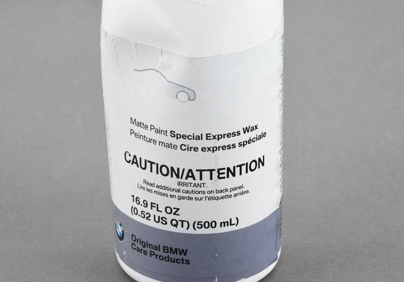 Tapa entrada de aire derecha OEM 51117992042 para BMW G12. Original BMW.