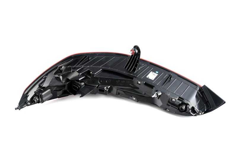 Izquierdo rear pilot OEM 63217439019 for BMW G29 (Z4). Compatible with all G29 models. Original BMW piece.