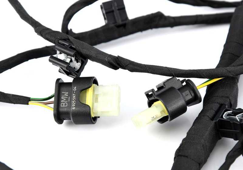Cableado sensores de aparcamiento PDC delantero OEM 61129241694 para BMW F10, F11. Original BMW.