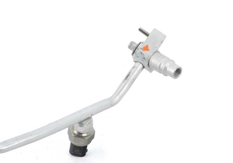 Tubería de aire acondicionado doble OEM 64539458499 para BMW X5 F95, G05 y X6 G06, X7 G07. Compatible con versiones M y M50i. Original BMW.