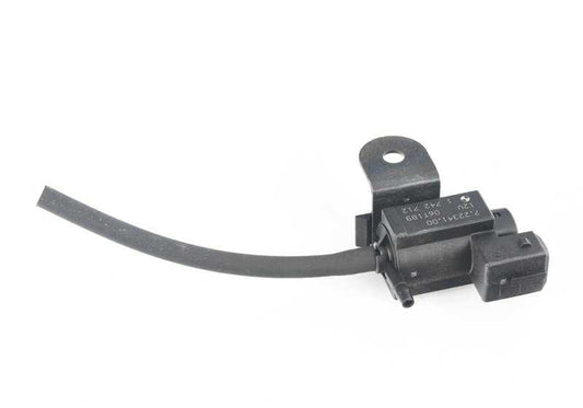 Válvula eléctrica con soporte OEM 18303427474 para BMW X3 E83 3.0si (modelos PC01, PC02, PC91, PC92). Compatible con motores N52K. Original BMW.