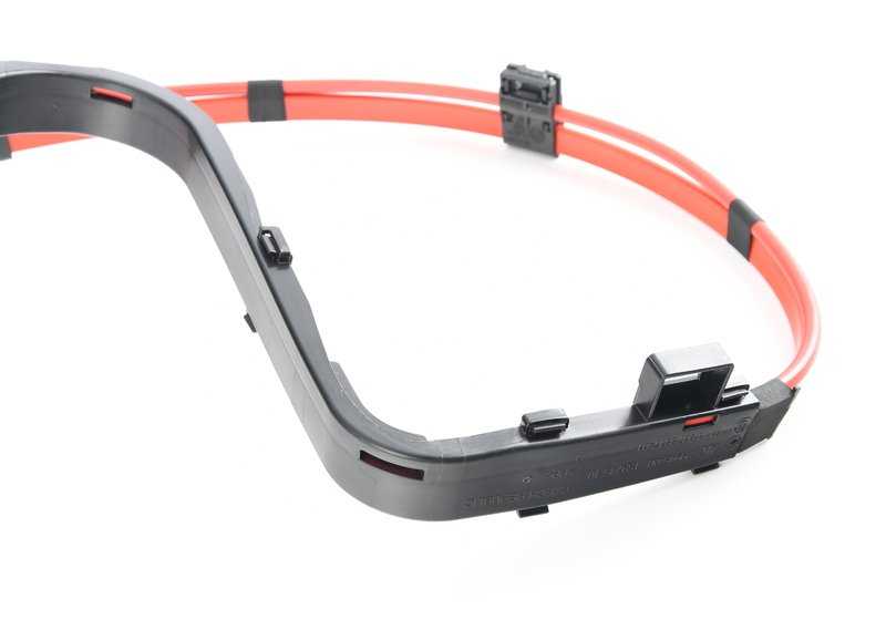 Cable de batería positivo bajo el suelo OEM 61129348761 para BMW F20, F21, F22, F23, F87. Original BMW.