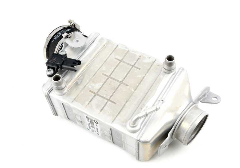 Intercooler OEM 17517589468 para BMW E70, E71. Original BMW.