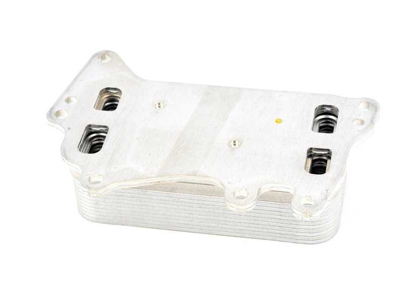 Intercambiador de calor OEM 11428507627 para BMW F20, F21, F22, E90, E91, E92, E93, F30, F31, F34, F32, F33, F36, F07, F10, F11, E84, F25, F15. Recambio original BMW.