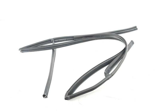 Board OEM 51711944588 pour BMW 5 E34 518i (modèles avec moteur M40 et M43, changement manuel et automatique). Compatible avec les versions de 1989 à 1996. BMW original.