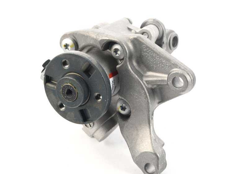 Power Steering Pump for BMW 1 Series E82, E88 3 Series E90, E91, E92, E93 X1 E84 (OEM 32416779244). Original BMW