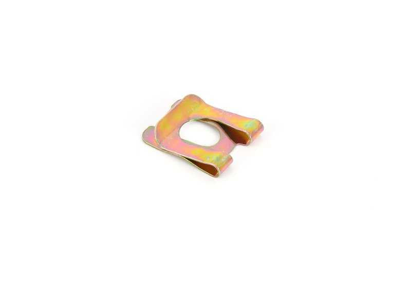 Clip de fijación OEM 07129934925 para BMW E36, E46, E38, E39, E31, Z3, Z8. Pieza original BMW. Ideal para sujeción en interiores o componentes de carrocería.