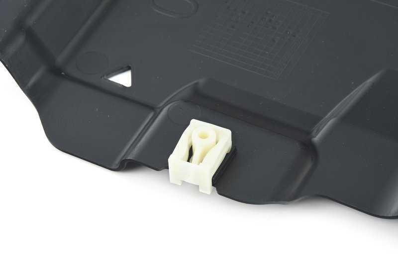 Cubierta inferior depósito derecha OEM 51758060096 para BMW F90 M5 y M5 CS. Compatible con modelos F90 M581, M582, M5 JF01, JF02, CS71 y CS72. Original BMW.