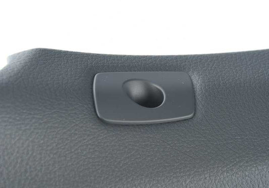 Revestimiento lateral trasero derecho OEM 51437337862 para BMW F33, F83. Original BMW.