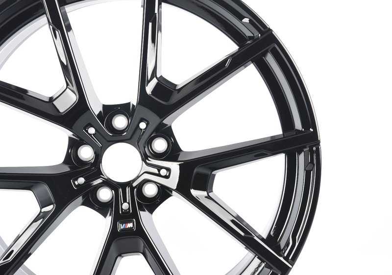 Tire en alliage d'origine BMW M Y-SPOKE 728 de 20 "en noir brillant (Jet Black Uni) OEM 36118097240 pour BMW G14, G15, G16. Convient à l'essieu avant. Comprend le couvercle central et les vis. BMW d'origine.