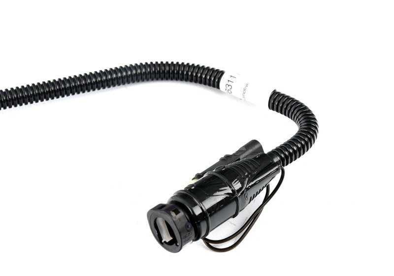 Cable de dosificación SCR OEM 16197295663 para BMW X5 F15 (sDrive25d, xDrive25d, xDrive35d) y X6 F16 (xDrive30d). Original BMW.