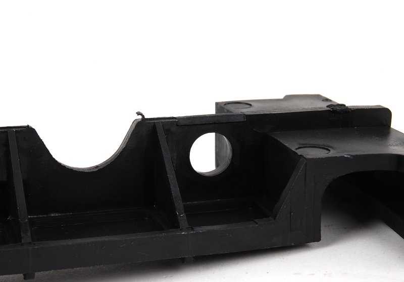 Soporte lateral izquierdo OEM 51121960697 para BMW E36. Pieza original BMW.