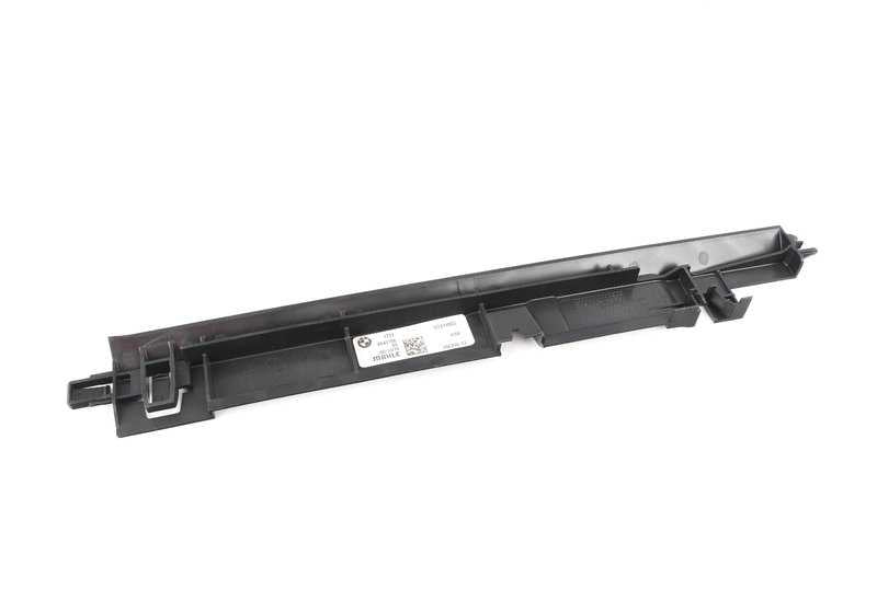 Cubierta izquierda OEM 17118642756 para BMW G01, G08, G02. Original BMW.