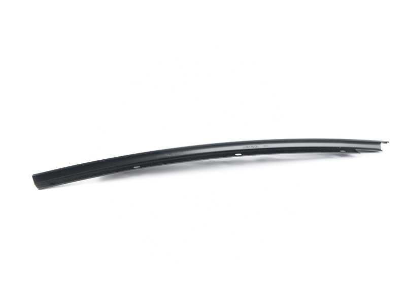 Embellecedor pilar B puerta delantera derecha OEM 51337205708 para BMW F25. Pieza original BMW.