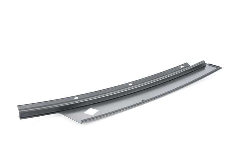 Embellecedor pilar B puerta delantera derecha OEM 51337205708 para BMW F25. Pieza original BMW.