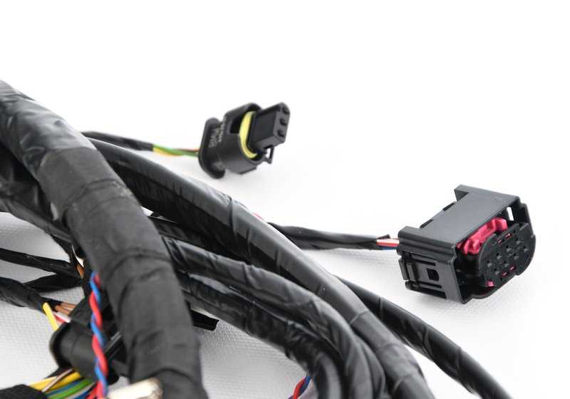 Cavo di riparazione a destra OEM Parte frontale 61119182516 per BMW E90 316i (N45/N43), 318D (M47). Compatibile con i modelli realizzati tra il 2005 e il 2008. BMW originale.