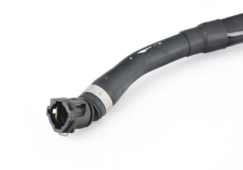 Tubo de aspiración del sistema de ventilación del motor OEM 11158601619 para BMW G30, G11, G12 (modelos 750i, 750Li, M550i xDrive). Original BMW.