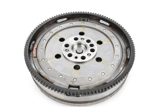 Volante bimasa OEM 21207638306 para BMW F20, F20N, F21, F21N, F22, F23, F30, F30N, F31, F31N, F34, F35, F35N, F32, F33, F36, F10, F10N, F11, F11N, F18, F18N, E84, E89. Original BMW.