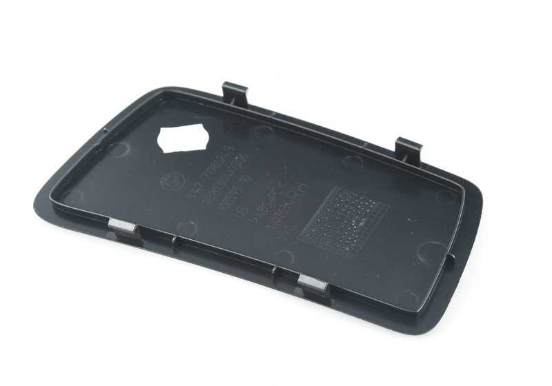 Tapa lateral derecha OEM 51497046318 para BMW E71, E72. Pieza original BMW. Color negro. Ideal para cubrir y proteger componentes en el interior del maletero.