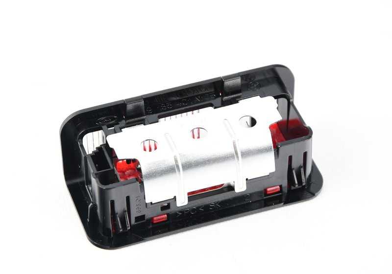 Piloto luz de maletero OEM 63319185401 para BMW F06, F12, F13, F01, F02, F04. Original BMW.
