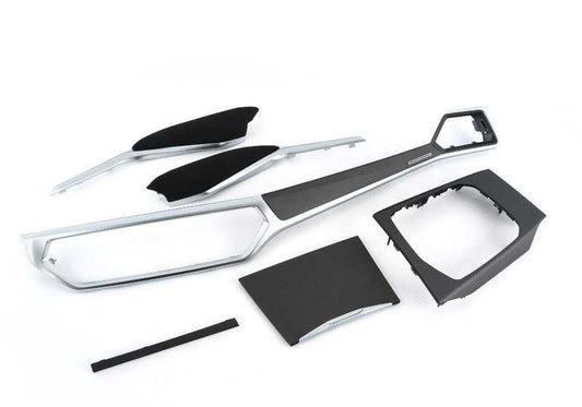Juego de molduras interiores M Performance en carbono y Alcantara OEM 51955A271A3 para BMW 2er G42 (218i, 220d, 220i, 230i, M240i, M240i xDrive) y BMW 3er G20 (316d). Original BMW.
