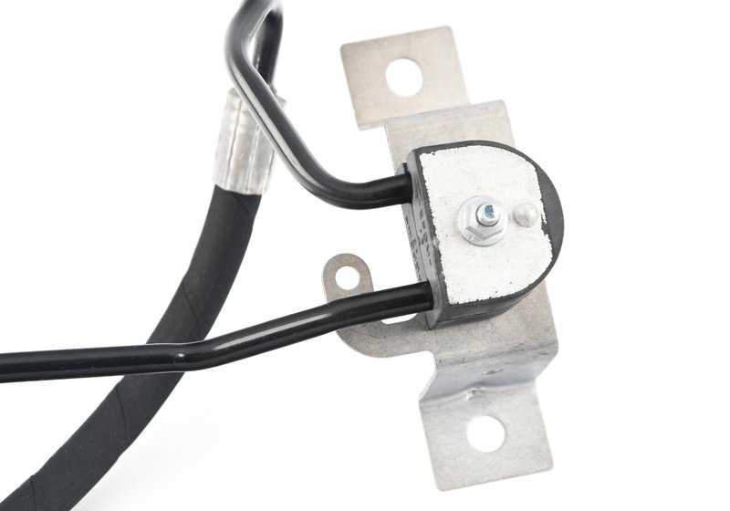 OEM 37136783678 Tubo di pressione del motore di rotazione per BMW X5 E70 (tutti 3.0D, 3.0SD, 3.0SI, 3.5d, 4.8i). BMW originale.