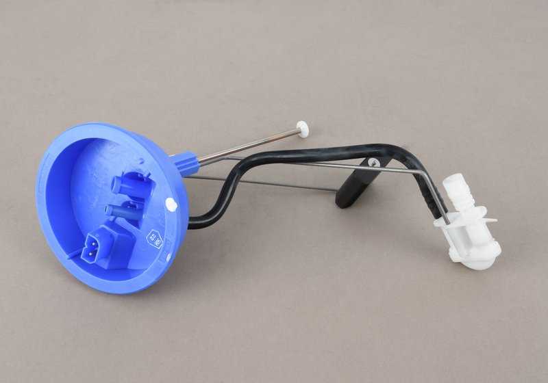 Bomba de combustible izquierda OEM 16141181982 para BMW E31. Original BMW.