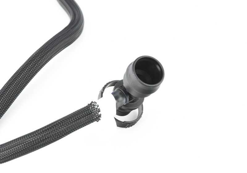 OEM -Lüftungsrohr 11157642546 für BMW F20, F21, F22, F23, F30, F31, F34, F32, F33, F36, G30, G31, G32, G11, G12, G01, G02. Original BMW.