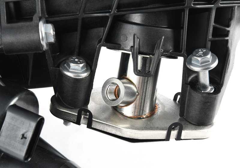 Conducto de admisión con mariposa OEM 11617811909 para BMW F30, F31, F34, F32, F33, F36, F07, F10, F11, F06, F12, F13, F01, F02, F25, F26, F15, F16. Original BMW.