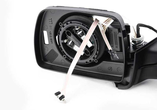 Höhe linker Außenansicht mit OEM -Speicher 51163448147 für BMW x3 {e83}. Original BMW.