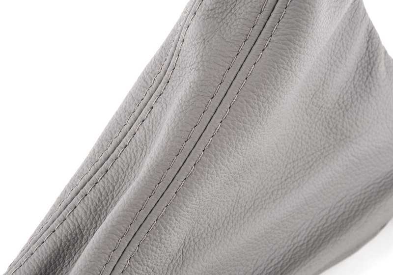 Couvercle de levier de frein à main en cuir pour BMW E36 (OEM 34418265597). BMW d'origine.