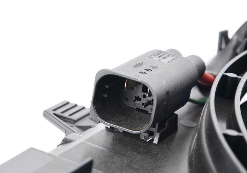 Fan frame with fan for BMW 2 Series F22, F22N, 3 Series F30N, F31N, 4 Series F32, F36 (OEM 17428625441). Original BMW