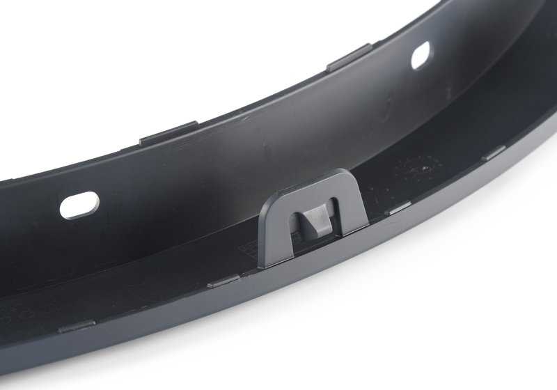 Embellecedor paso de rueda delantero derecho imprimado OEM 51778065896 para BMW F16, F86. Original BMW.
