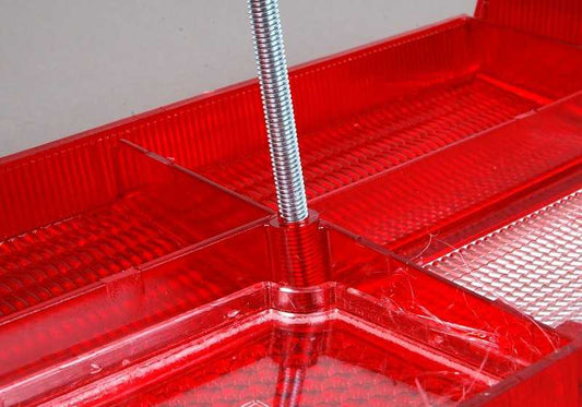 Right rear tulip Oem 63211368216 for BMW E24. Original BMW piece.