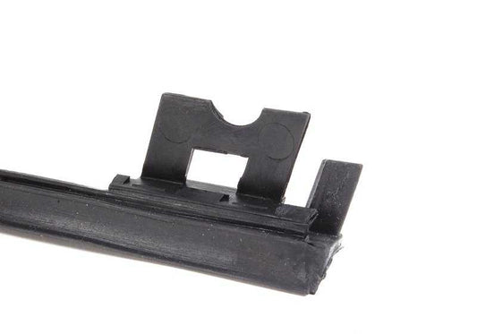 Board droit OEM 63128361086 pour la série BMW 7 E38 {725TDS, 728i} (M51, M52). Compatible avec les versions automatiques et manuelles. BMW d'origine.