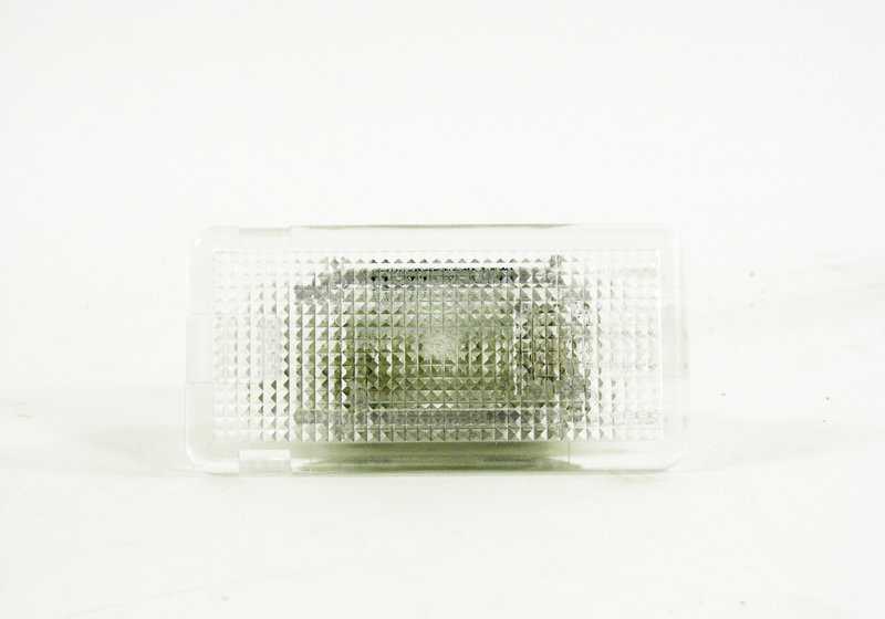 Luz interior OEM 63316962040 para BMW E36, E46, E39, E60, E60N, E61, E61N, E63, E63N, E64, E64N, E38. Original BMW.