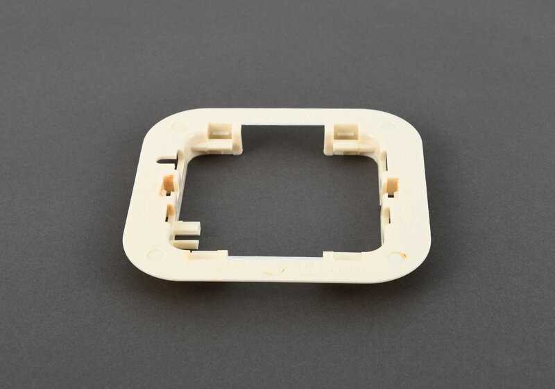 Lower bracket for ultrasonic module OEM 51448243665 for BMW E46, E39, E38. Original BMW