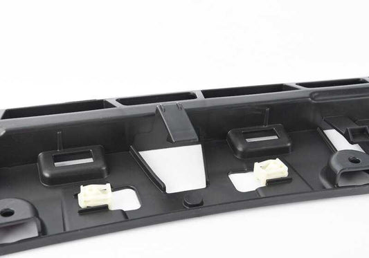 Adaptateur pour l'isolation du compartiment moteur pour BMW G20, G20N, G21, G21N, G28, G28N (OEM 51758072545). BMW d'origine