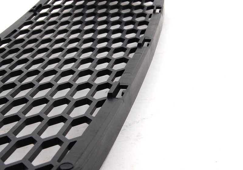 Rejilla delantera parachoques OEM 51118045432 para BMW E82 y E88. Pieza original BMW.