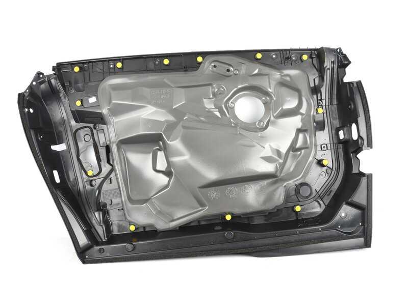 Embellecedor interior puerta delantera derecha OEM 51417303638 para BMW i3 I01 (60Ah, 94Ah, 120Ah y REX). Compatible con modelos desde 2013 hasta 2022. Recambio original BMW.