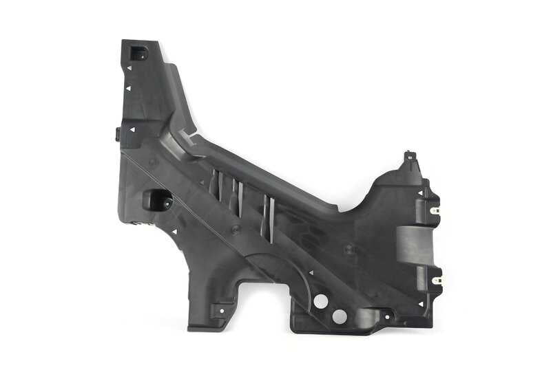 Cubierta inferior izquierda del depósito OEM 51758060103 para BMW F91, F92 y F93 M8 Competition. Pieza original BMW.