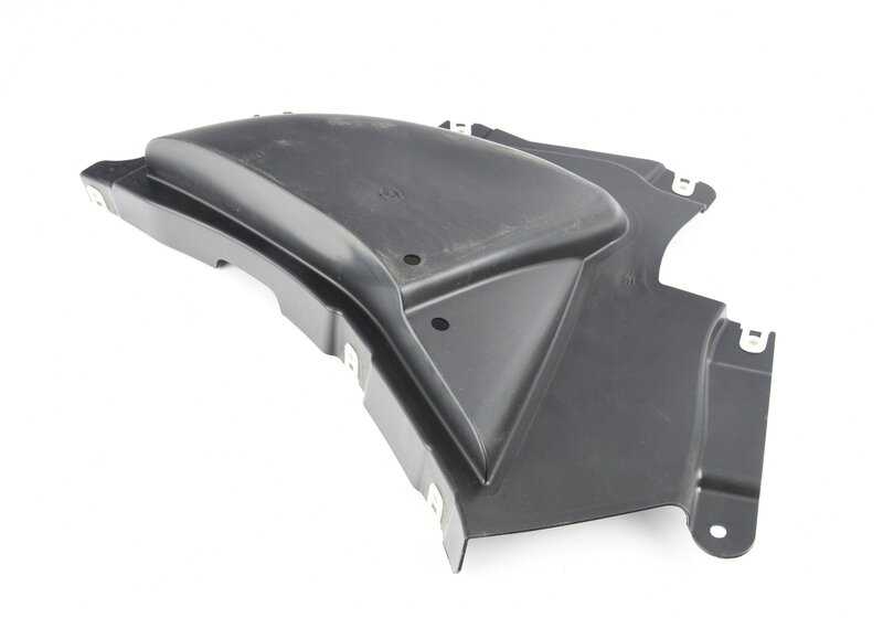Right lower fender cover for BMW G22, G23 (OEM 51717447136). Original BMW