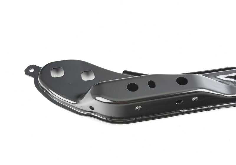 Right lower fender cover for BMW G22, G23 (OEM 51717447136). Original BMW