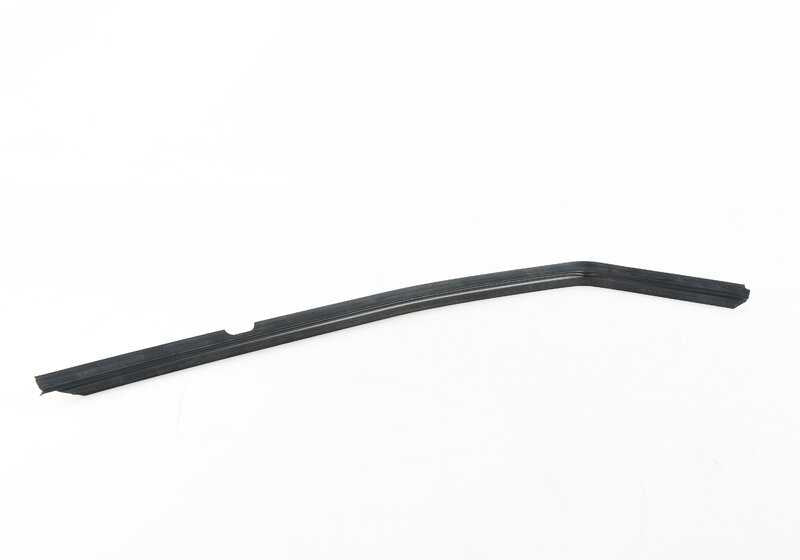 Burlete exterior ventanilla derecha OEM 51221864290 para BMW E12 y E28. Pieza original BMW.