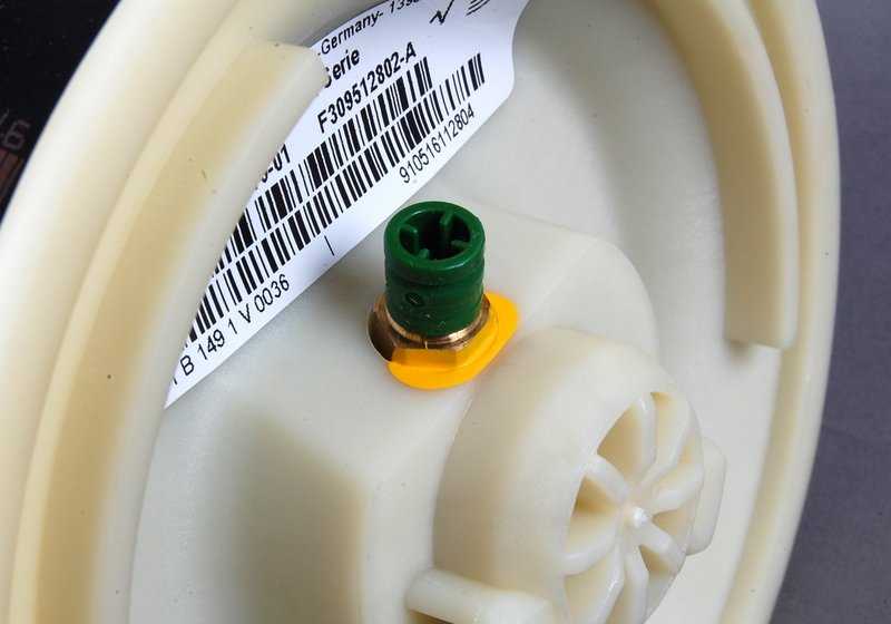 Balona de suspensión trasera OEM 37126790079 para BMW X5 E70 y BMW X6 E71. Recambio original BMW.