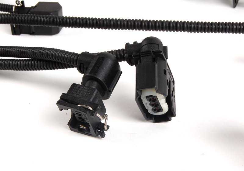 Cableado del motor OEM 12517524106 para BMW Z4 E85 2.5i y 3.0i {BT31,BT32,BT41,BT42,BT51,BT52,BT61,BT62} con motor M54. Compatible con cambio manual y automático. Original BMW.