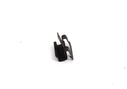 Clip de sujeción OEM 51717012032 para BMW X5 E53. Original BMW.