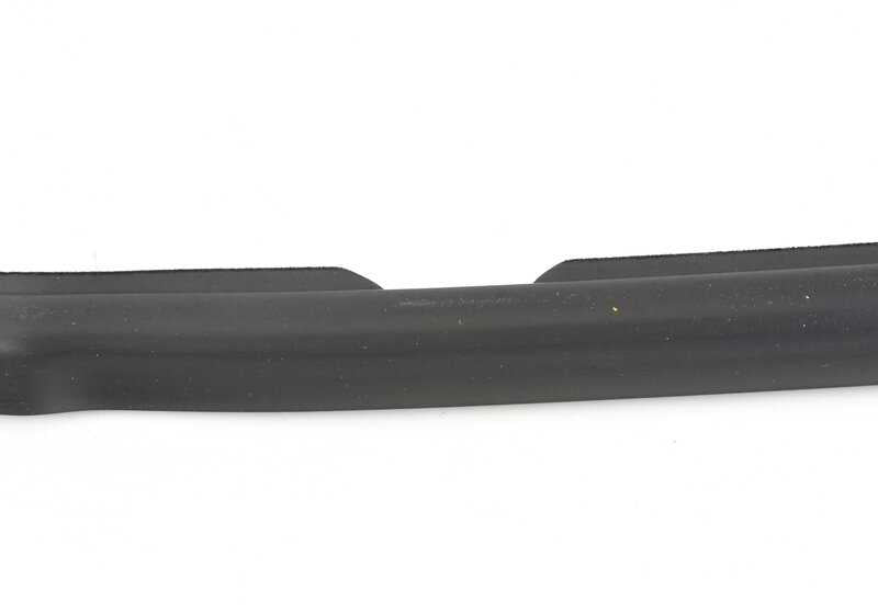 Cubre moldura exterior de la puerta trasera derecha OEM 51352990316 para BMW E84. Original BMW.