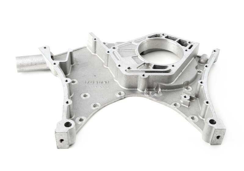 Cárter de distribución inferior OEM 11141715513 para BMW E31, E32. Original BMW.