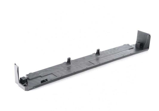 LOWER COVER OF THE RADIATOR OEM 17118697887 FOR BMW X5 (G05, G05N), X6 (G06, G06N) and X7 (G07, G07N). Original BMW piece.